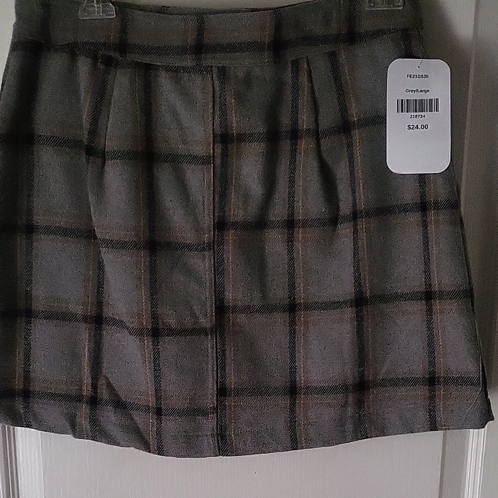 HYFVE Gray A-Line Mini Skirt - Picture 2 of 7